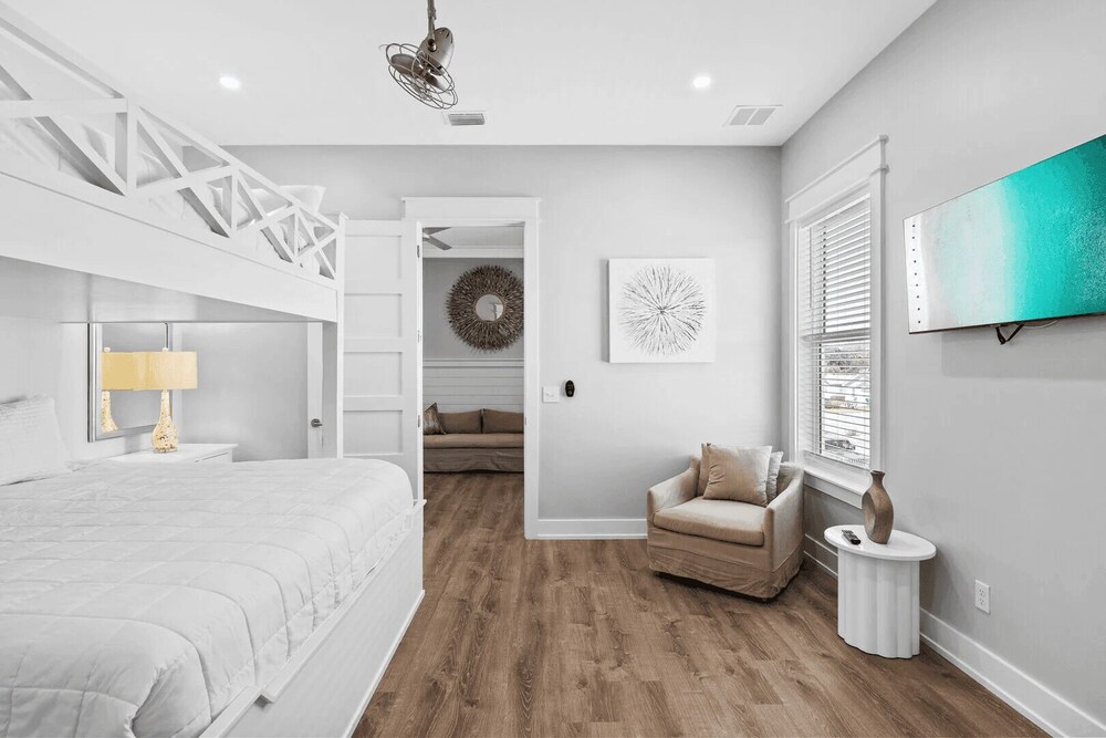 Tipsea Turtle - Avantstay 1 Block to Gulf + Pool