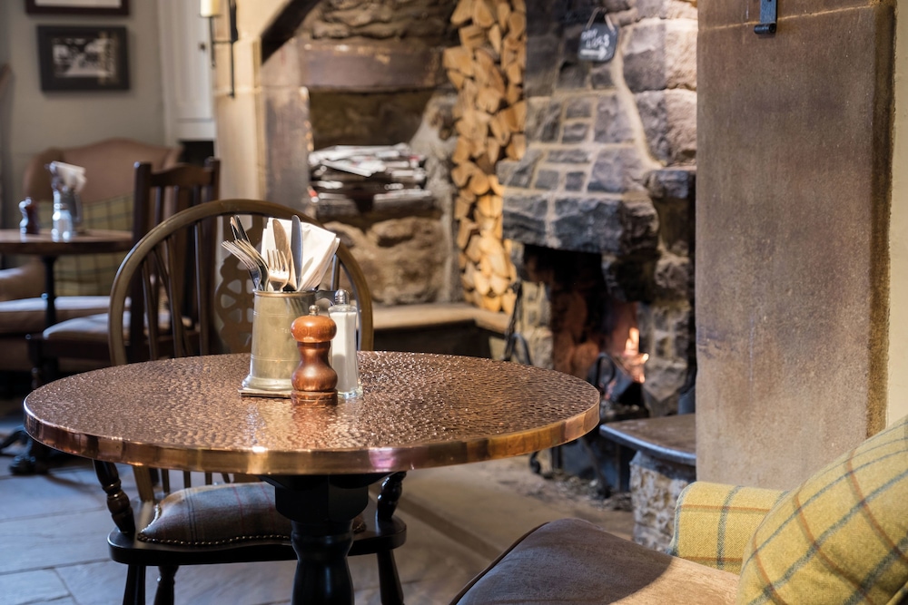 Lister Arms