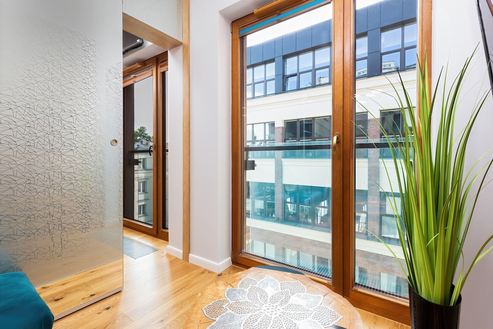 Apartments Warsaw Pawia by Renters
