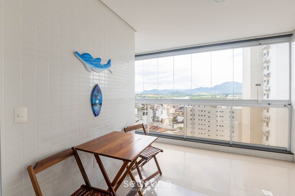 Apart With 2 Bedrooms 400 m From the Beach Ina1306