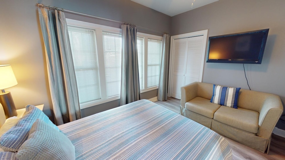 Bay View Villas 2 by Tybee Vacation Rentals