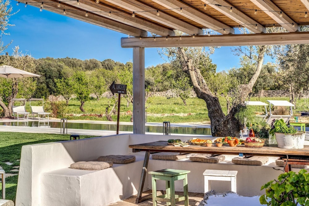 Trullo La Sacchina in Ostuni view 2