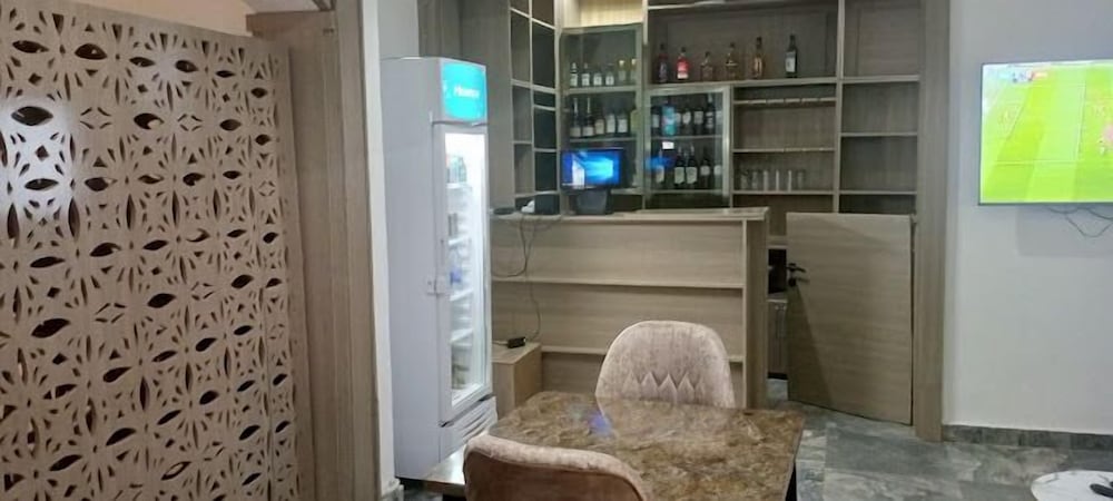 Chexfield Suites and Apartments