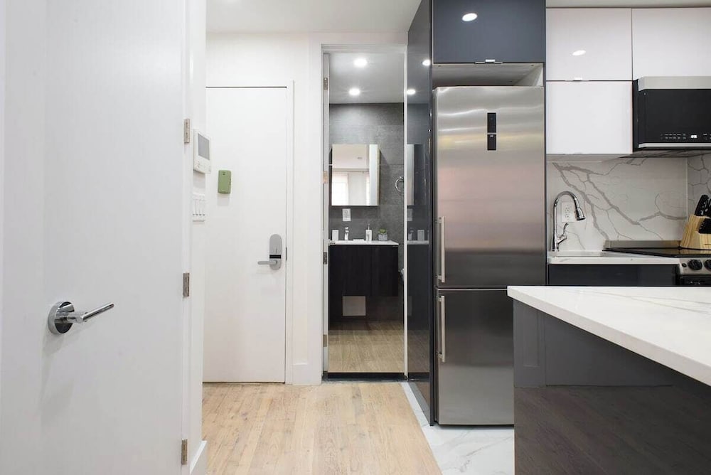 1597 New York Apt