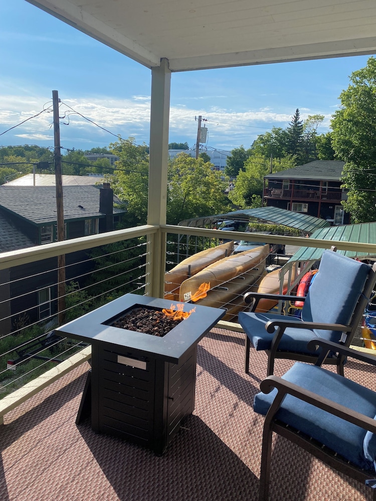 Central Lake Placid Mountain Views