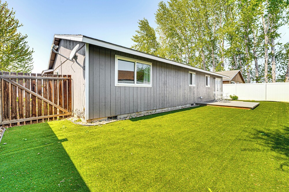 Updated Family Home w/ Fenced Yard in Yakima!