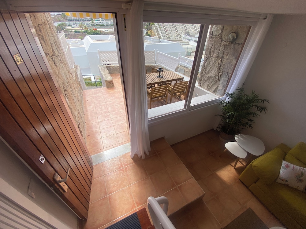 Modern Duplex Apartment Near Swimming Pool