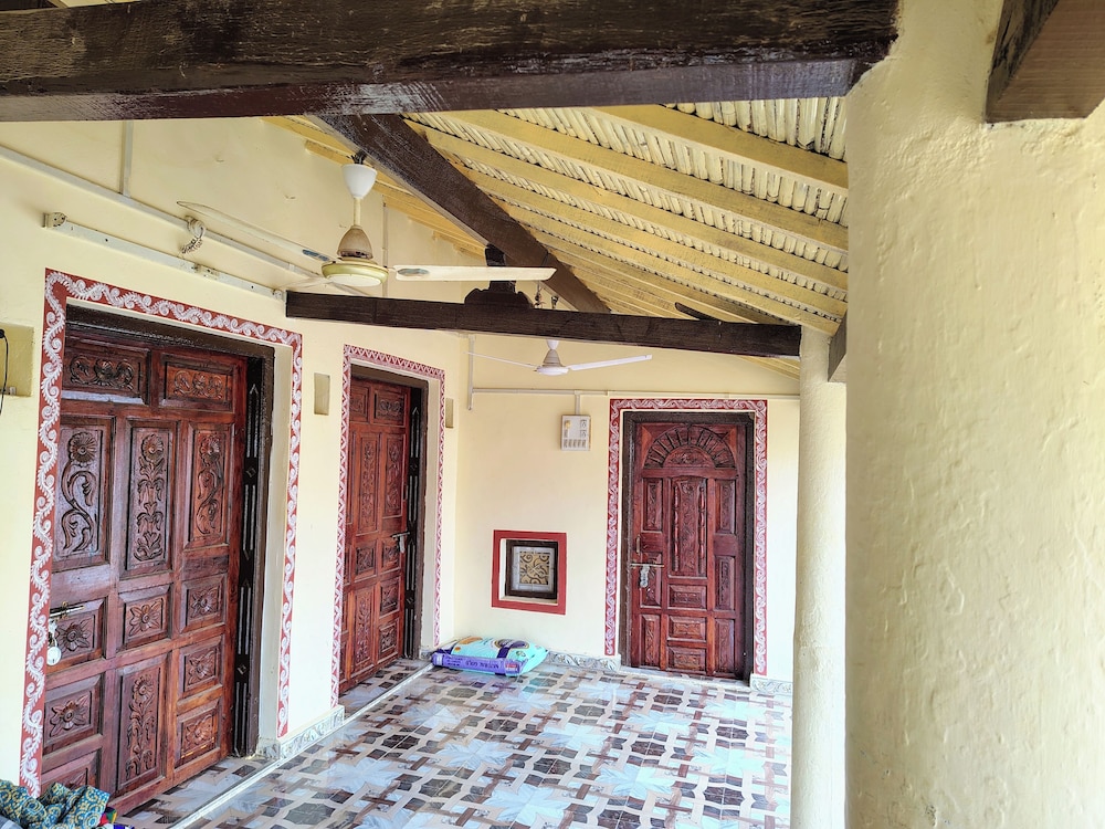 Kutchi Niwas Homestay Dholavira