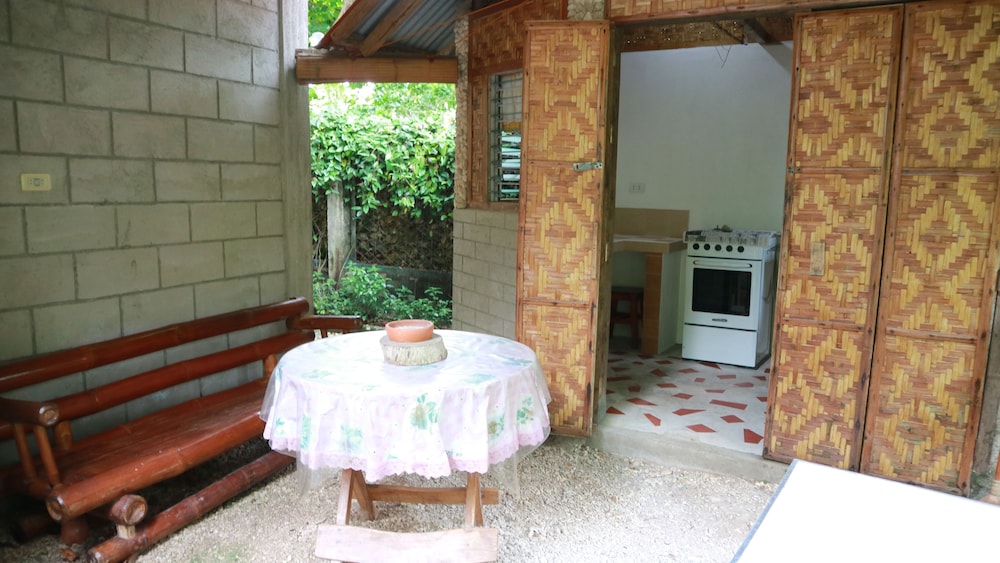 Hambilica Ecolodge