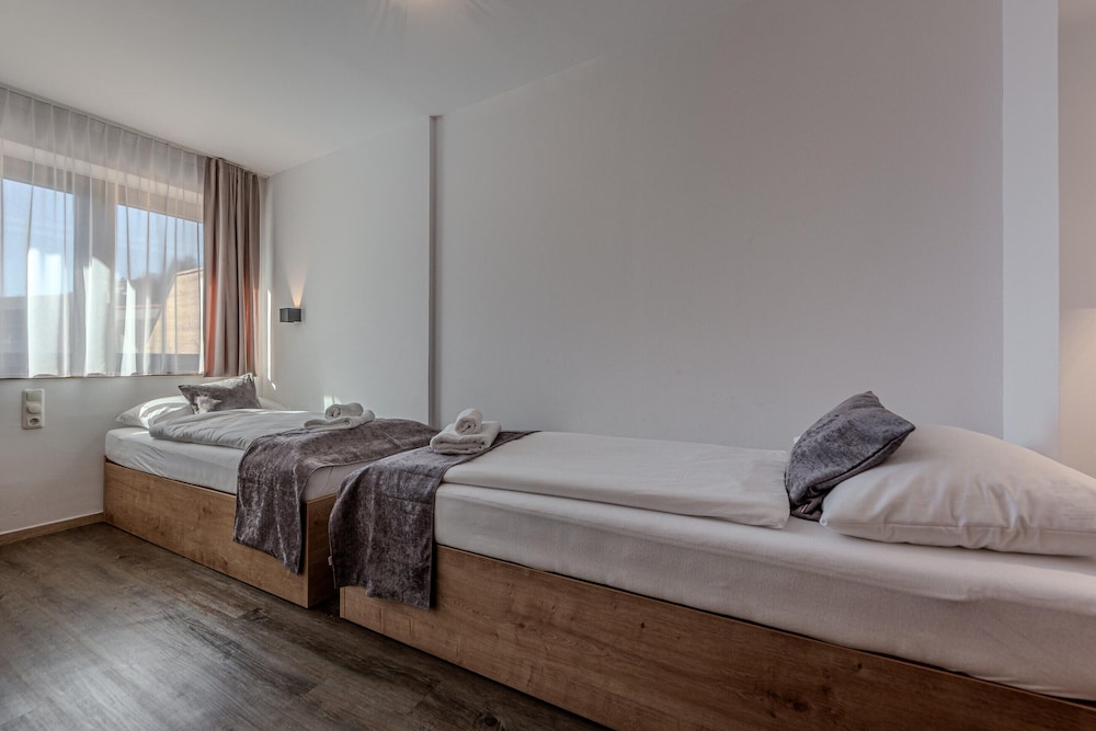 Mount-apartment Directly on Ski-slopes