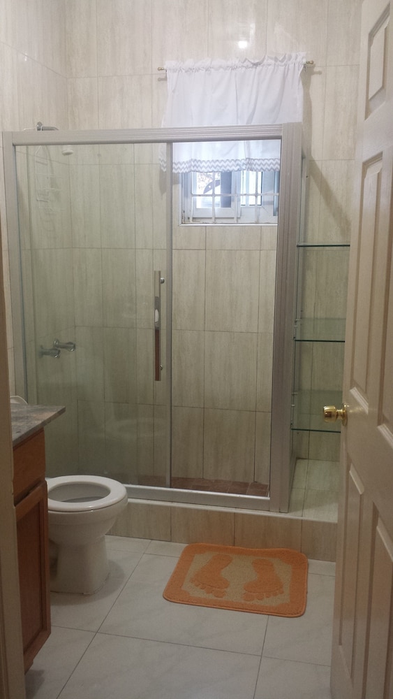 Kingston Paradise Place Rooms