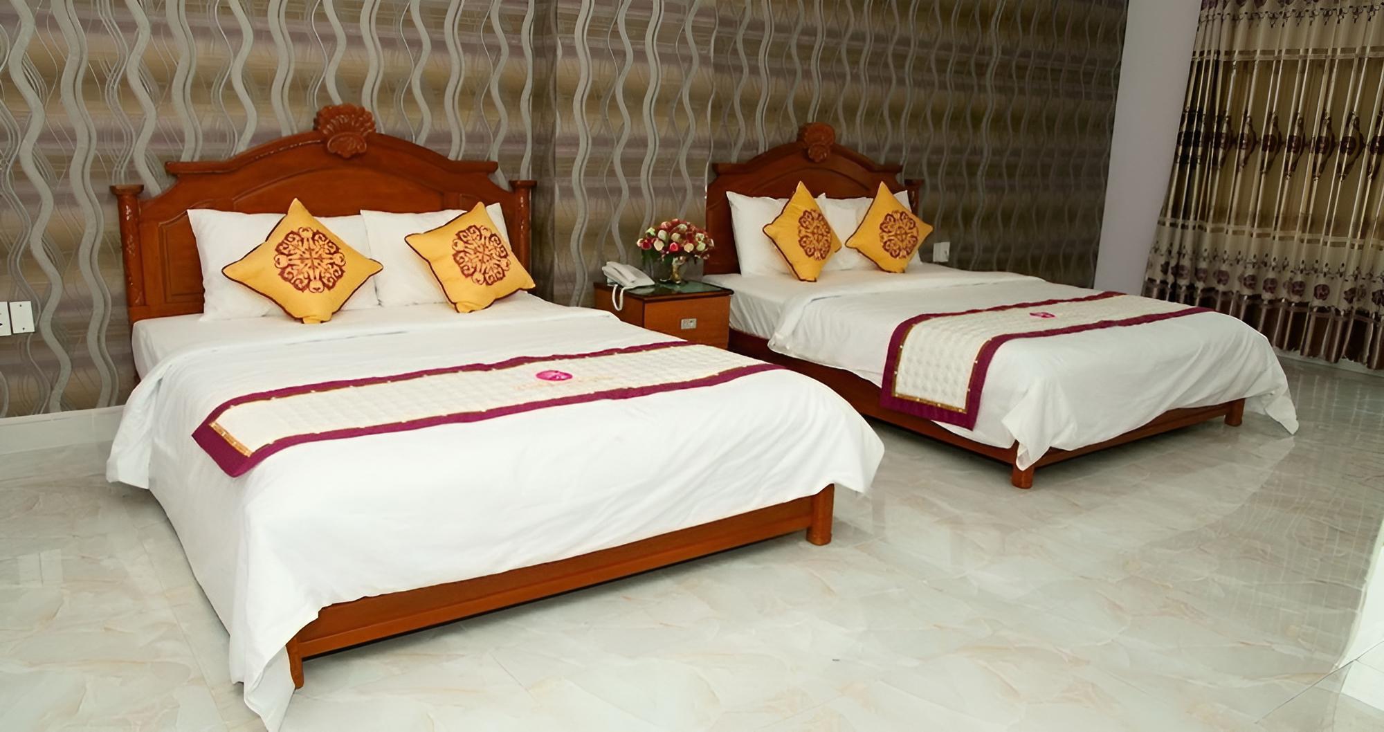Golden Palm Hotel