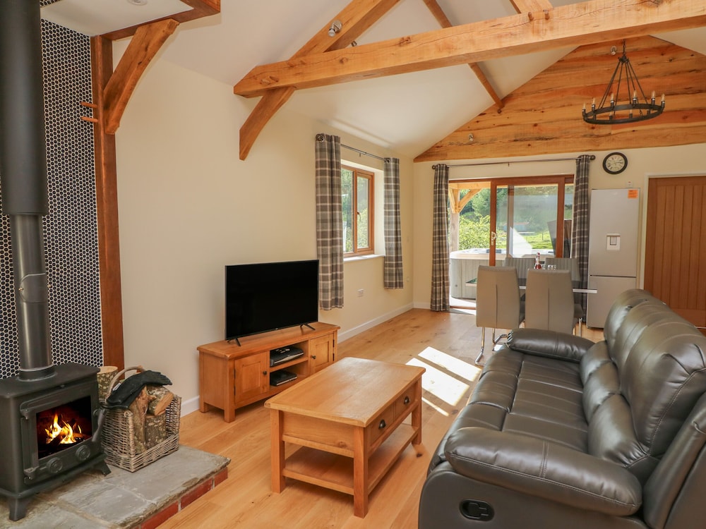 Ploony Hill Cabin