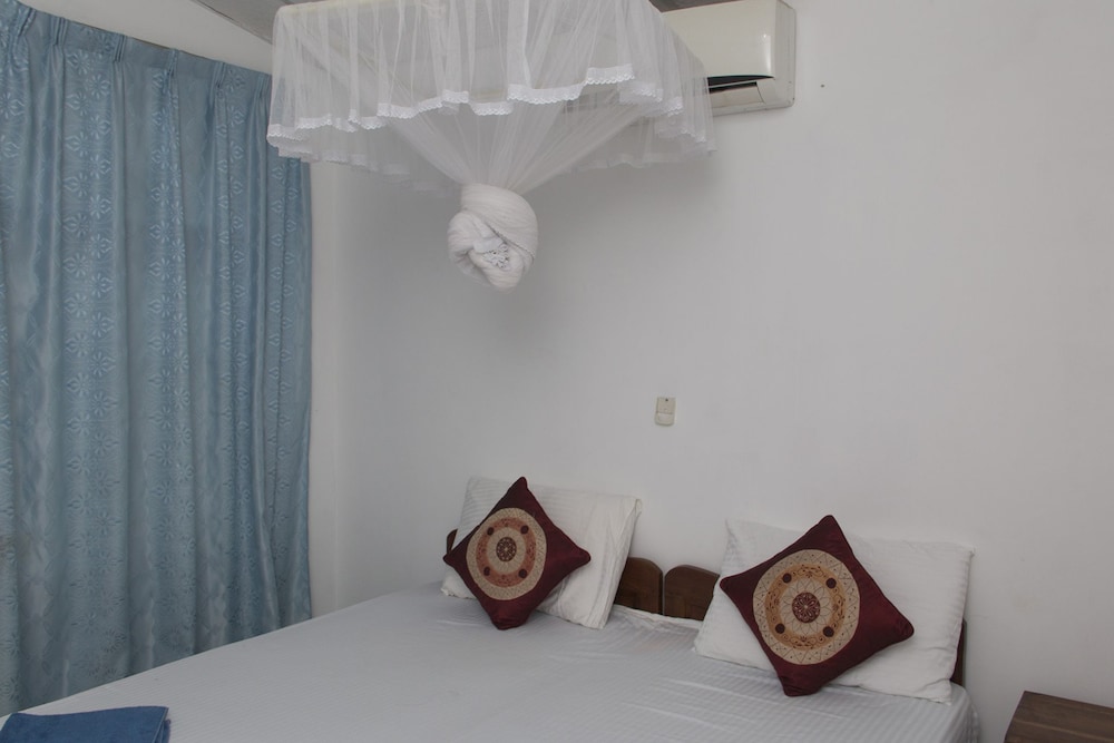 Thuruliya Lodge Habarana