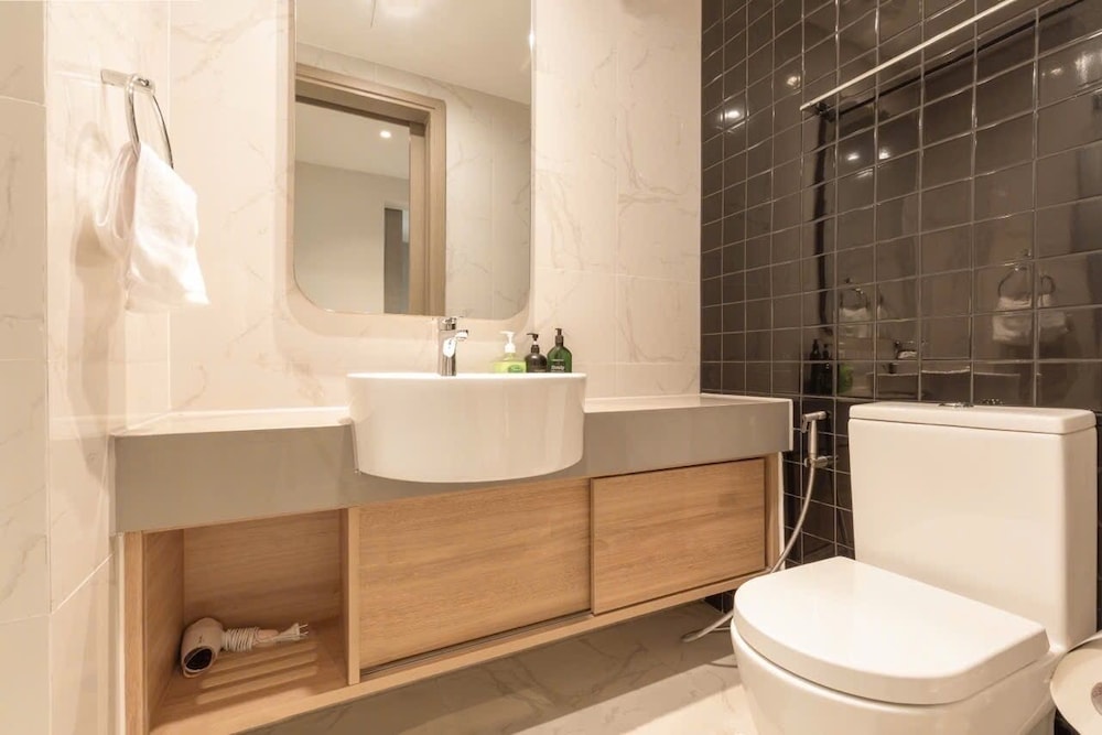 Luminous - Zenity Luxury Apartment - District 1