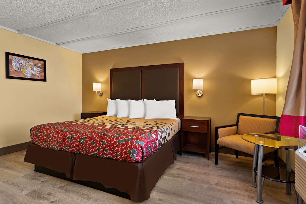 Flagstaff Vacations - Econo Lodge Flagstaff Route 66 - Property Image 46