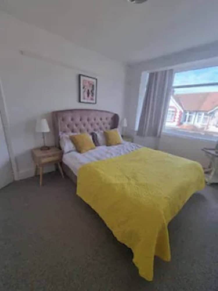 London Serenity House - 4 Bedrooms