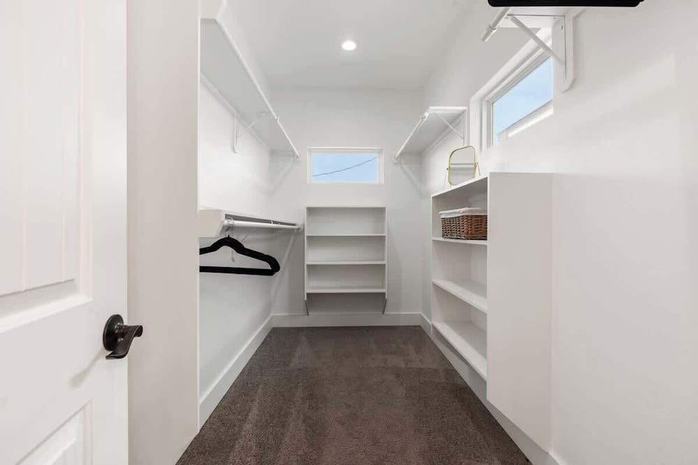 Modern 3BR Family Retreat in Downtown Houston