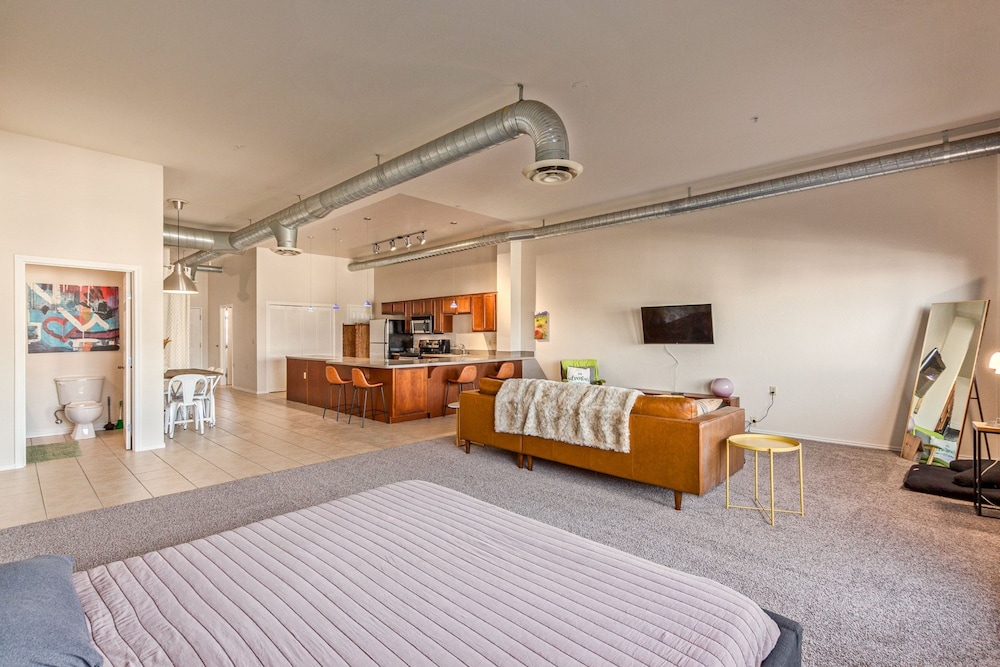 Stunning Phoenix Prime Urban Living