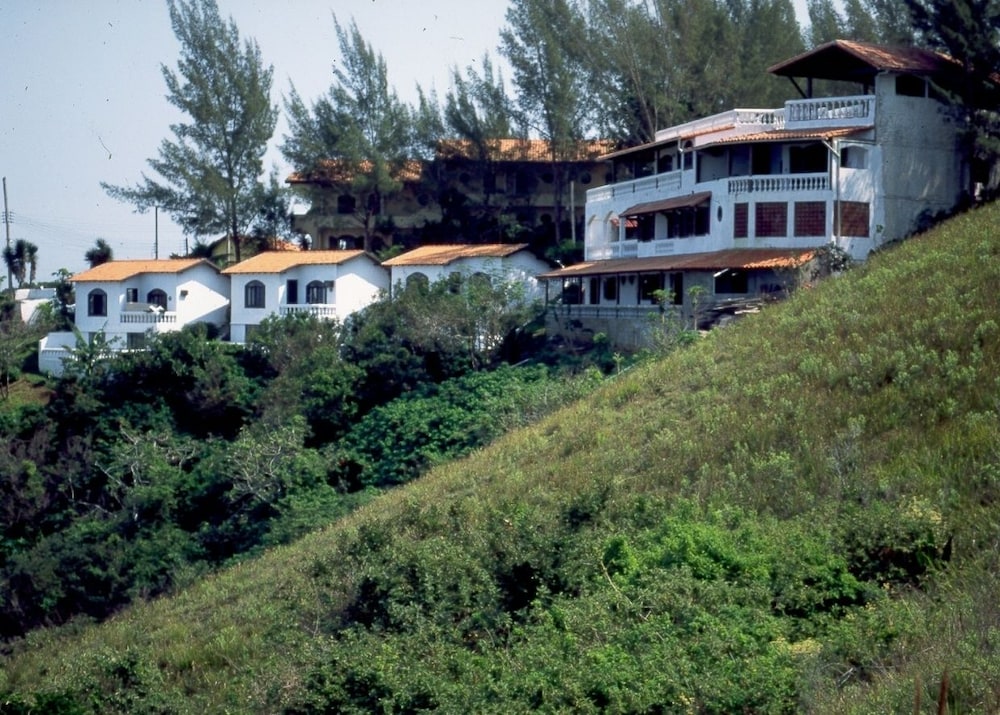 Casa & Mar Colonial