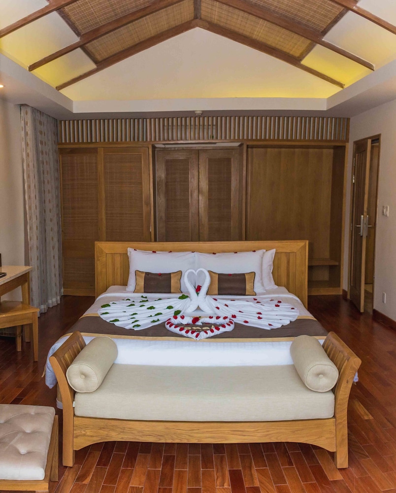 Sonata Resort & Spa