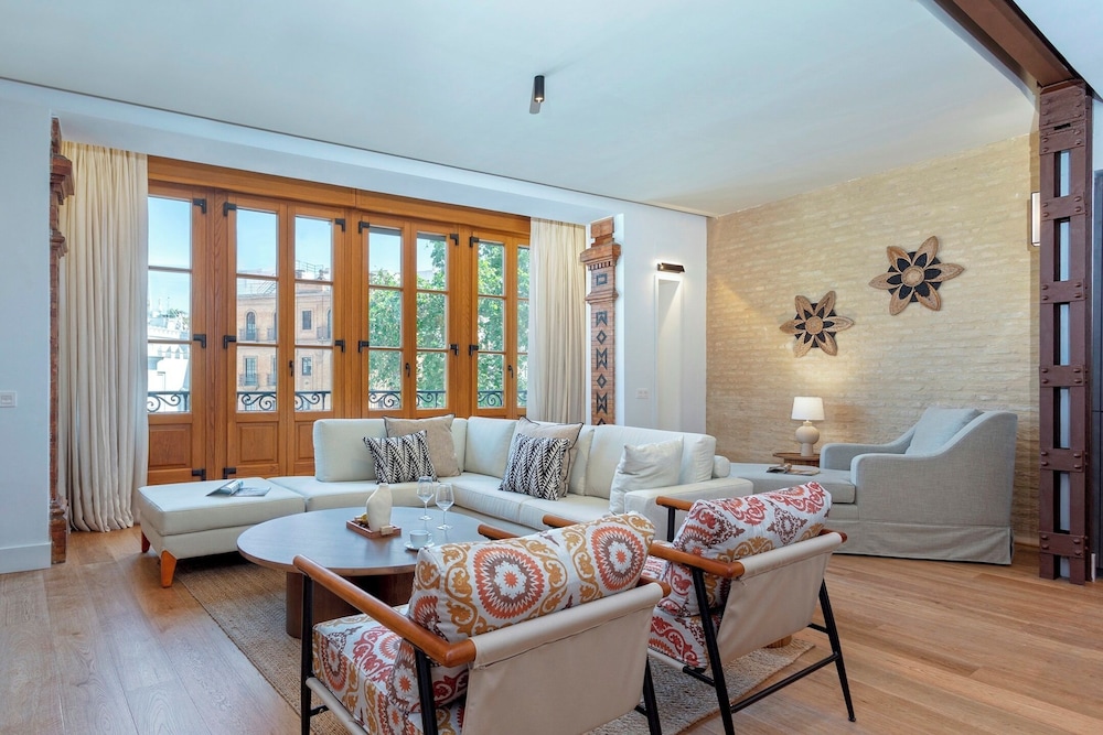 Bright Apartment in Seville. Tomás de Ibarra II