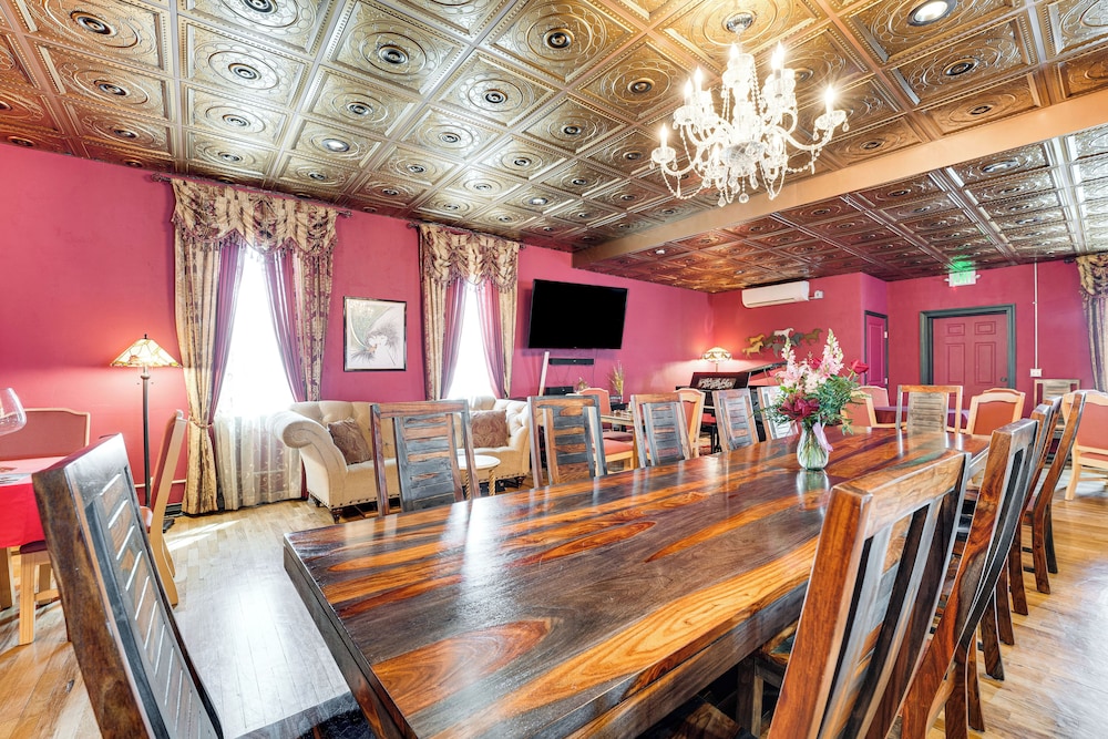 meeting & event spaces