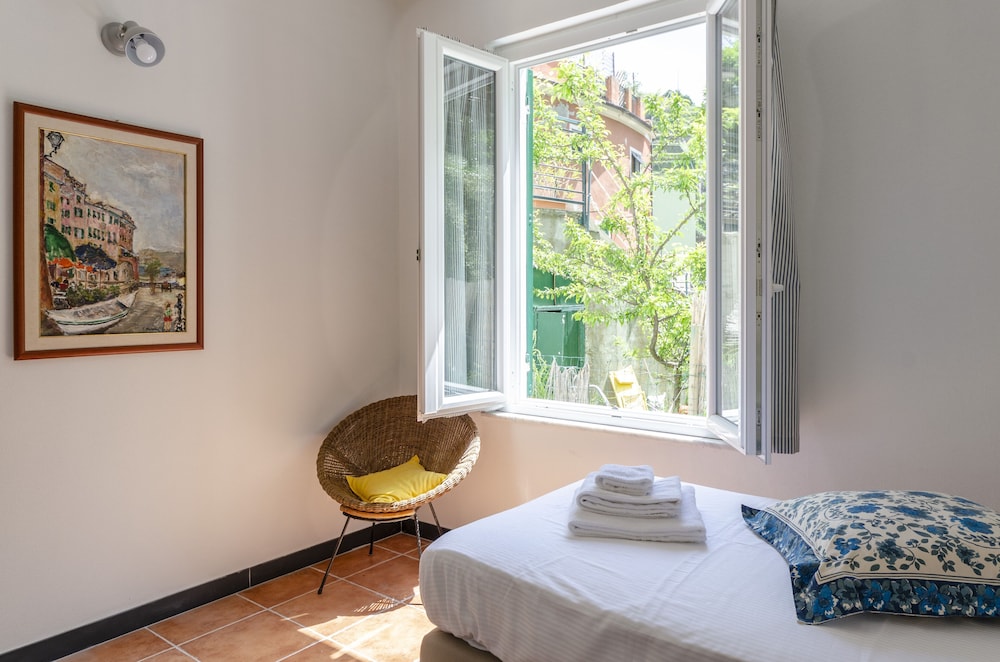 JOIVY Pretty House in Vernazza Yard Apartment photo 4