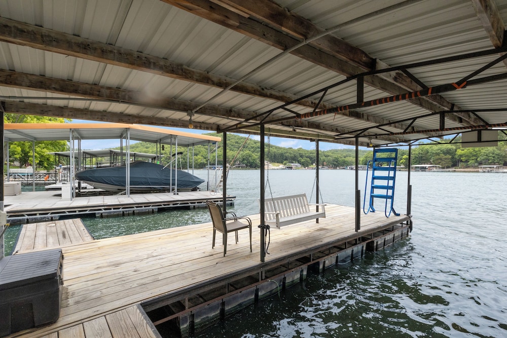 Boat Slip, Fishing, Lake Views, Main Channel