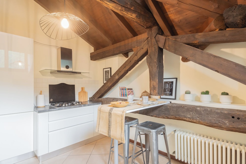 Plinio 10 by Rent all Como