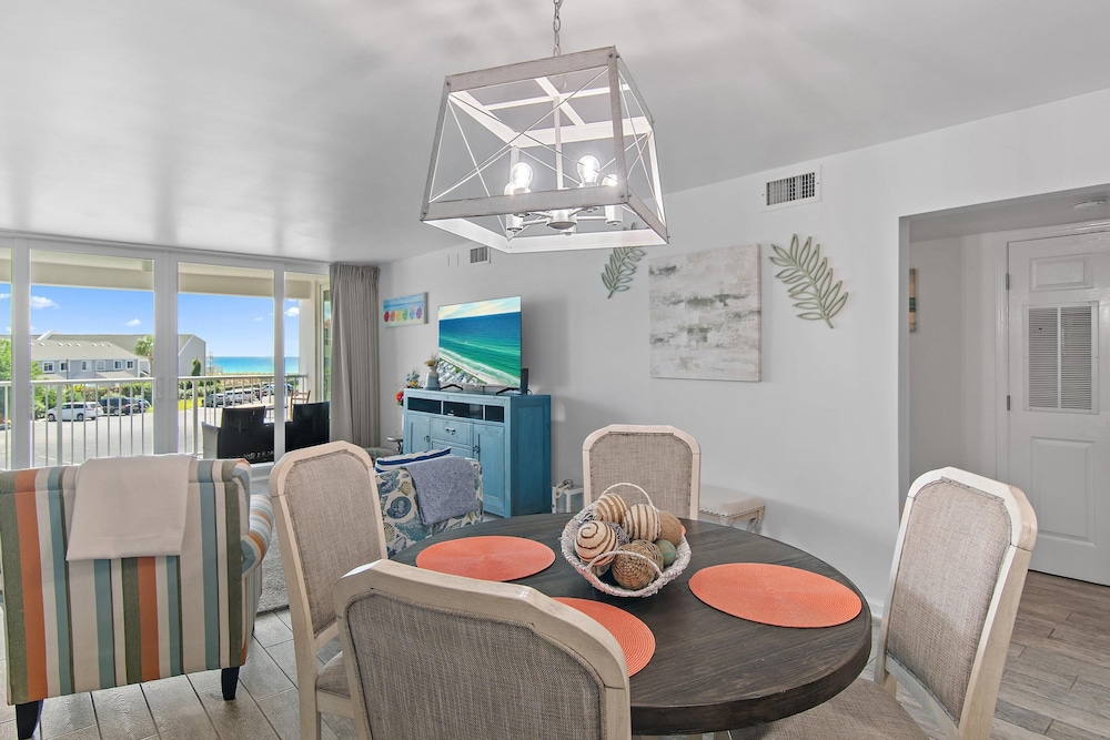 Shoreline Towers 3033