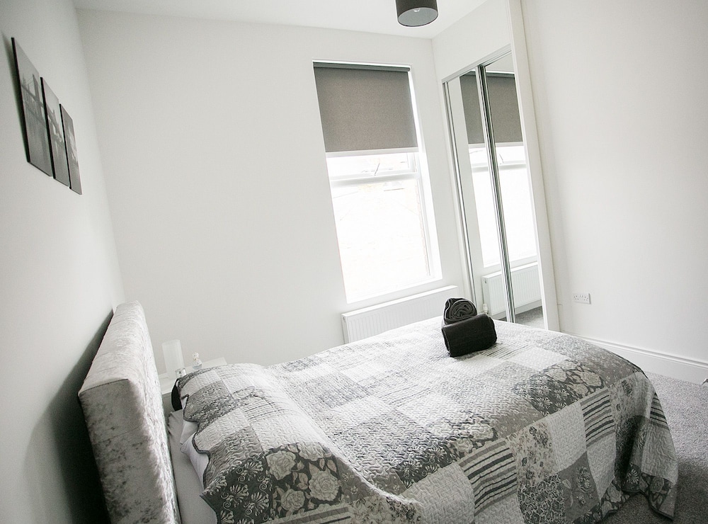 Coast & City Apartments