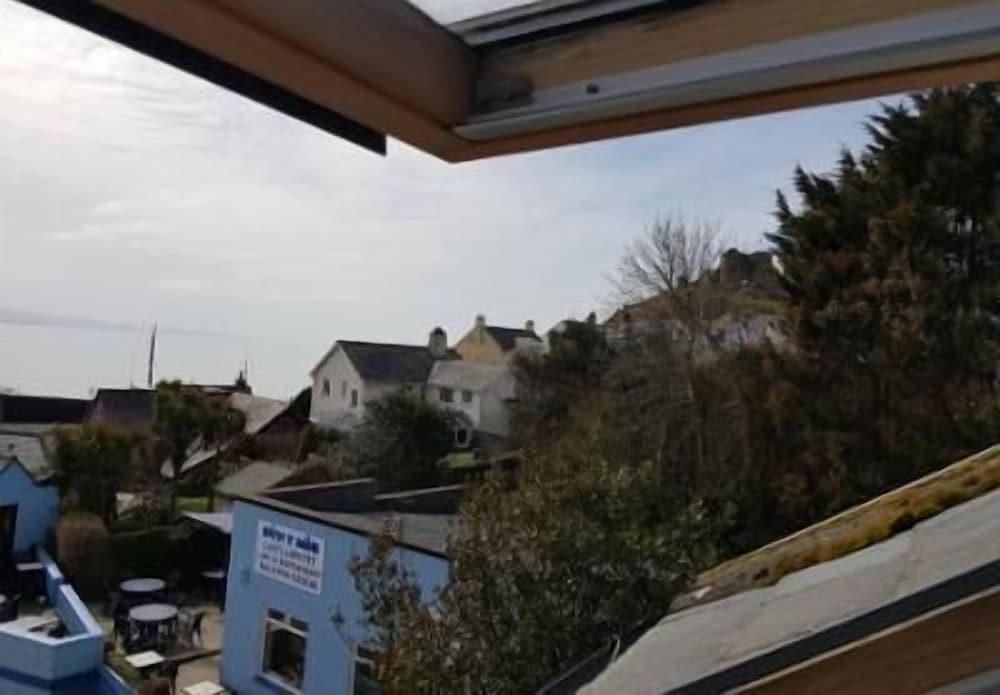 The Moelwyn Hotel & Restaurant view 4