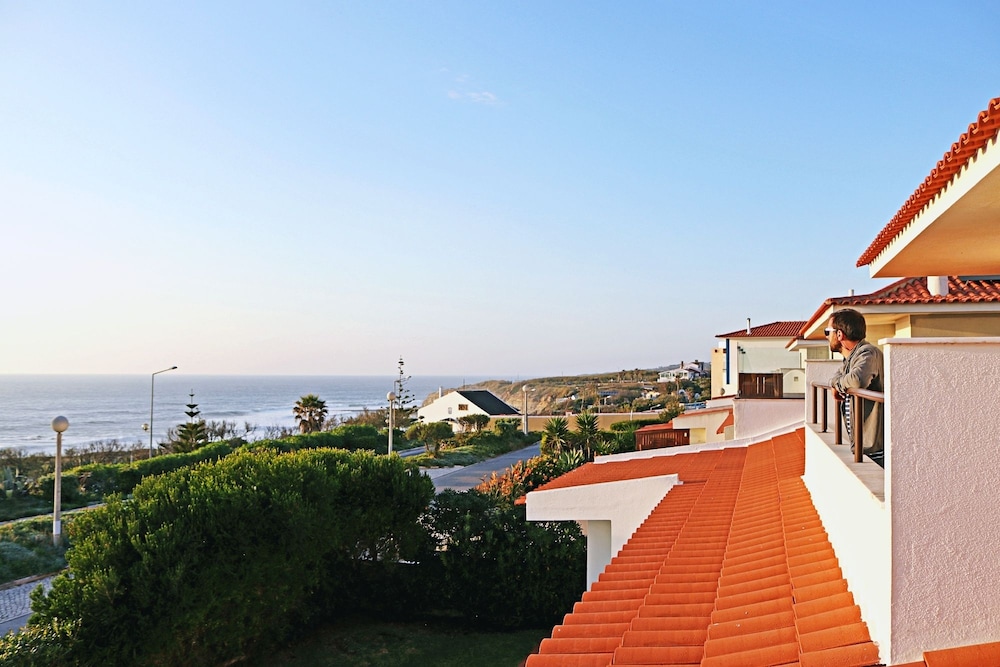 Hotel Blue Buddha Beach House - Image 1