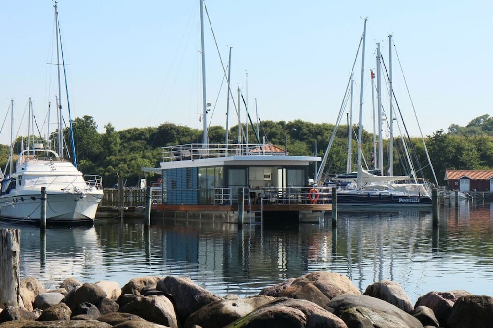 Hausboot in Barth am Barther Bodden