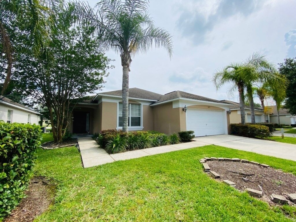 Snow Birds Welcome- Southern Dunes Golf! 4 Bedroom Home by RedAwning view 3