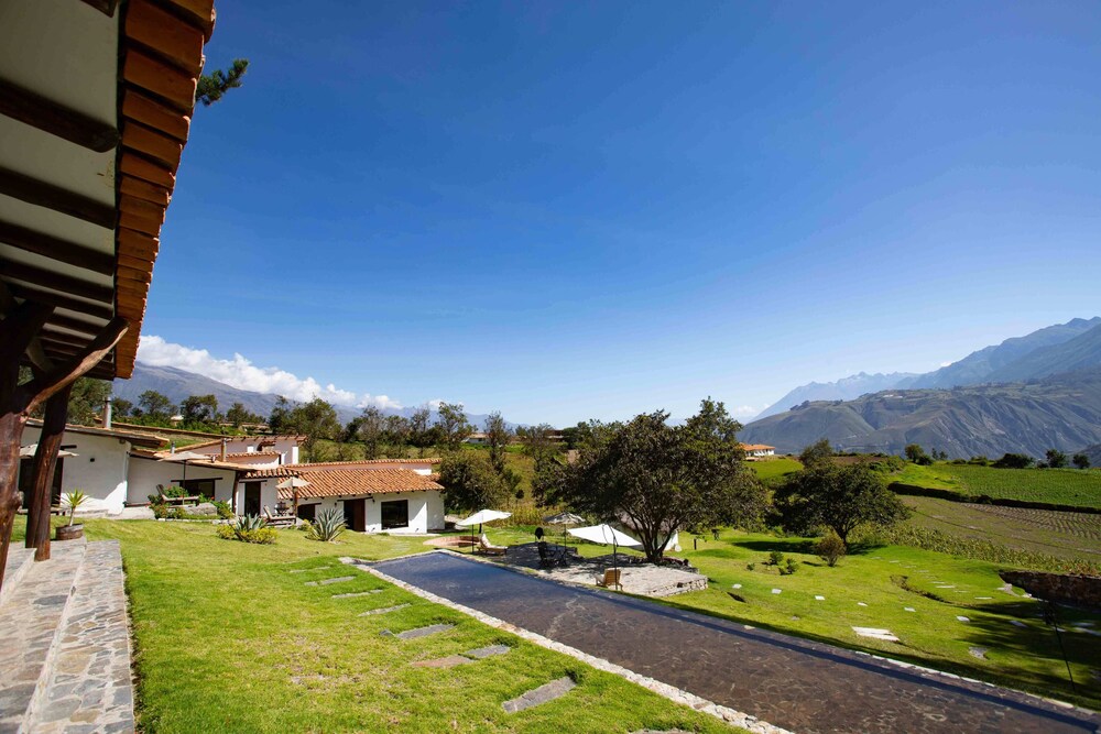 Santa Cruz Eco Lodge view 3