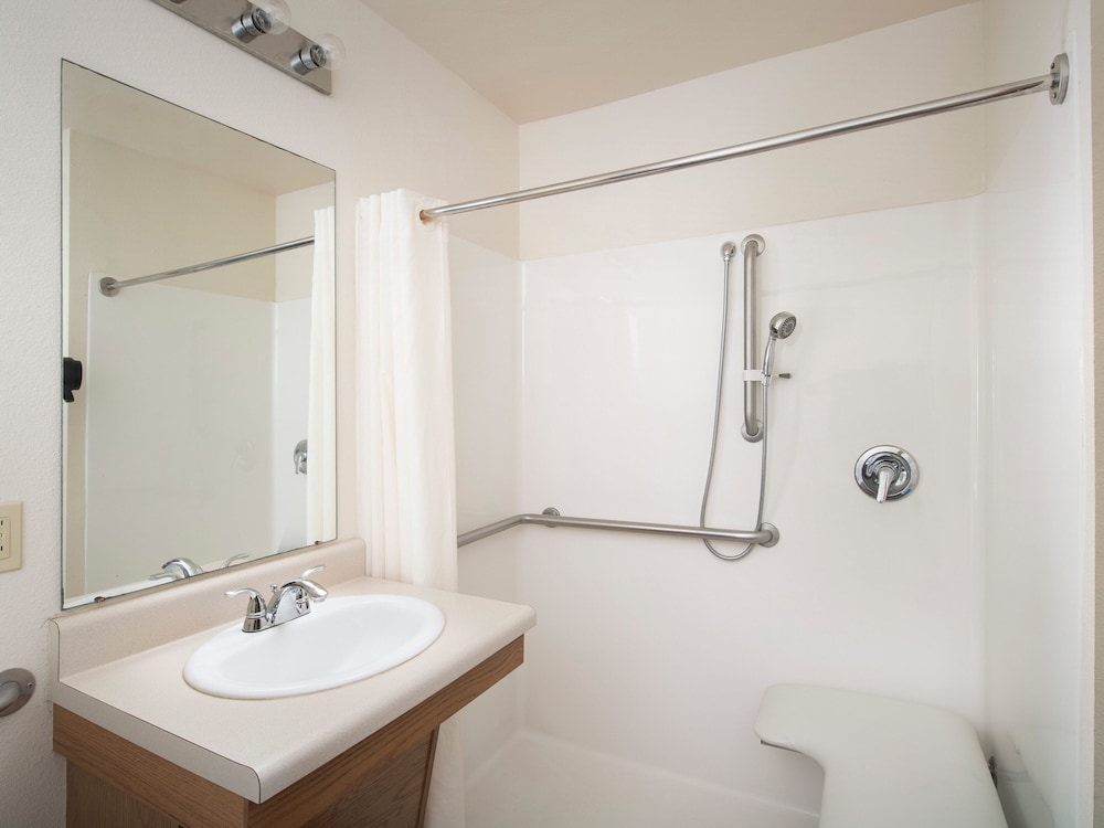 WoodSpring Suites Wilkes-Barre