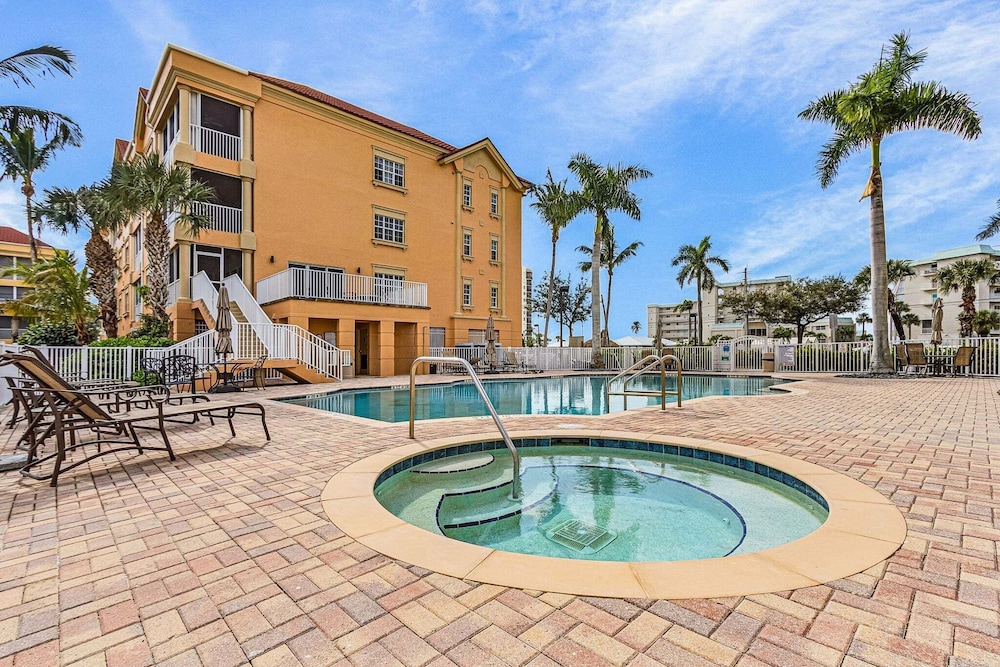 Bella Lago 444 ~ Beautifully Updated Condo Just Across The Street From The Beach! 3 Bedroom Condo by RedAwning