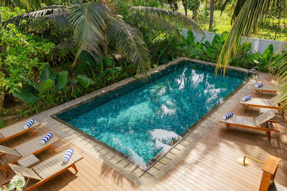 Kandakuliya Sunrise Beach Villas