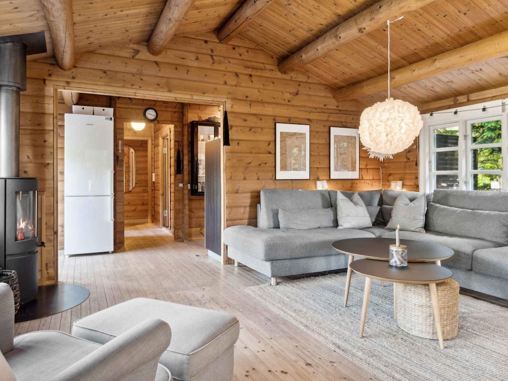 5 Star Holiday Home in Vaeggerlose