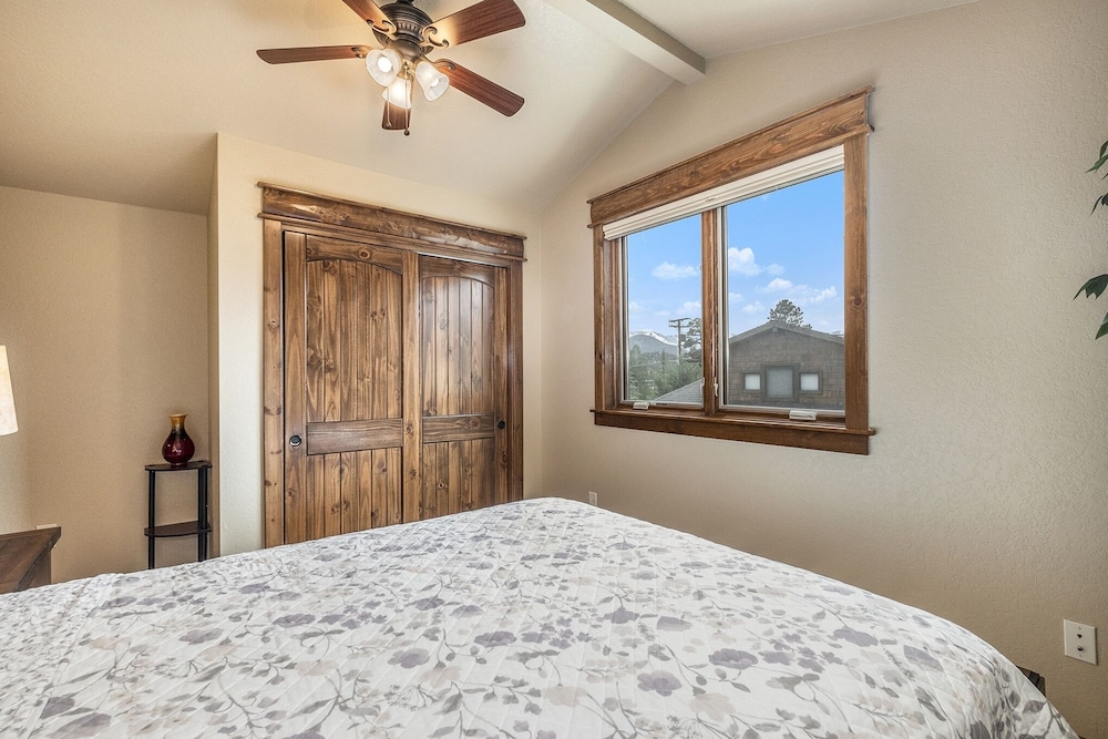 Twin Pines -- Ev 6123 3 Bedroom Townhouse by RedAwning - Property Image 34