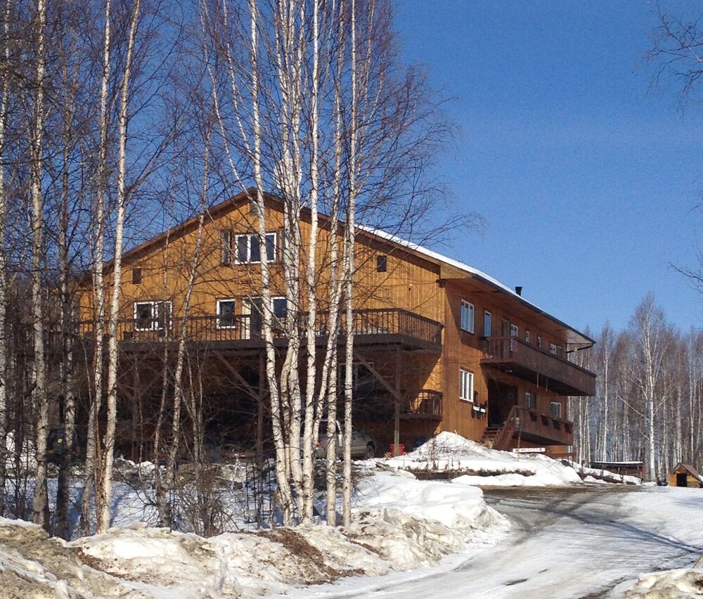 Alaska Grizzly Lodge