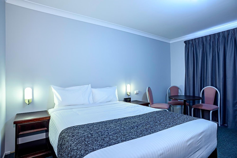 Bushmans Motor Inn