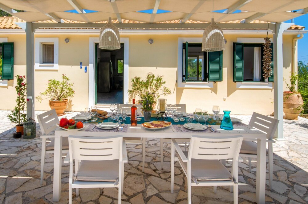 Beach House Sophia in Paxi