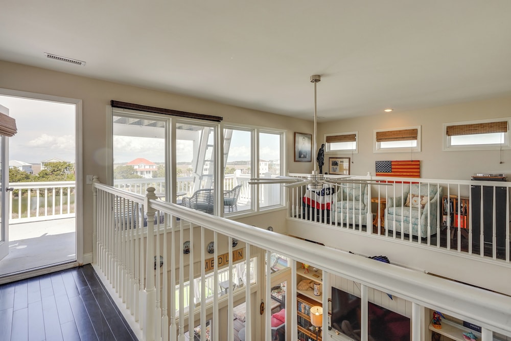 Marina & Golf Course Views: Edisto Island Home