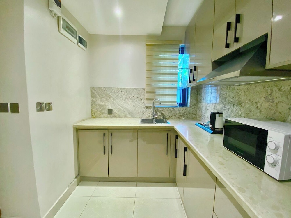 Urban Edge Comfort Apartment