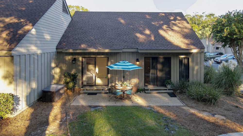 Hilton Head Retreat Gated Villa, Pets OK