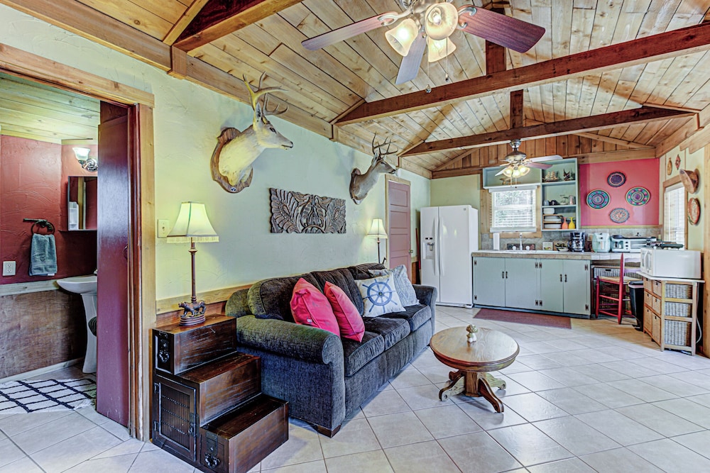 Kingsland Duo 2 Cottages in 1 w/ Lakeview! - Property Image 19