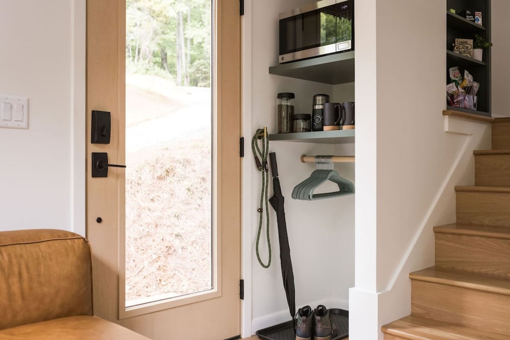 Two Modern Tiny Homes 4 Mile Drive to DT w Hot Tub Haus 50 43